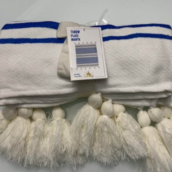 NWT DISNEY Throw Blanket Plaid Manta - Picture 2 of 5